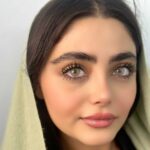 لنز طوسی سبز عسلی بدون دور  آیس کالر دیاموند ونوس - تصویر 3