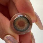 لنز سبز خاکی دوردار آماندا باربی گرین - تصویر 3